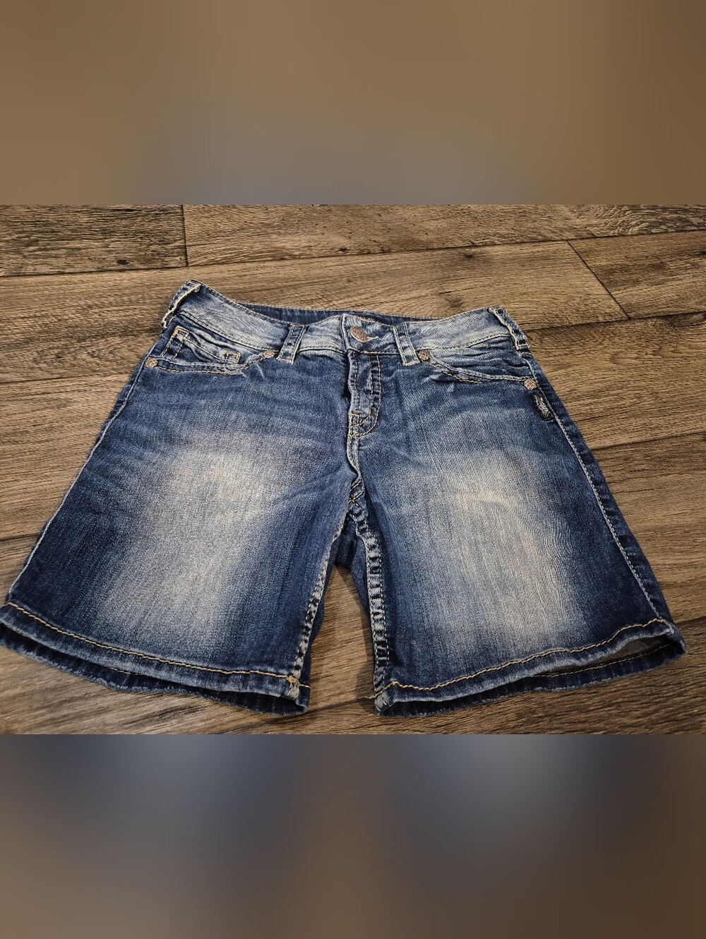 Silver Jeans Suki Denim Mid Rise Super Stretch Shorts (Size 29)
